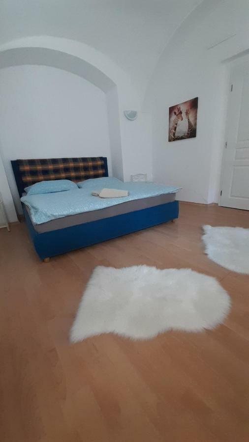 Big modern doubleroom near Cathedral Košice Buitenkant foto